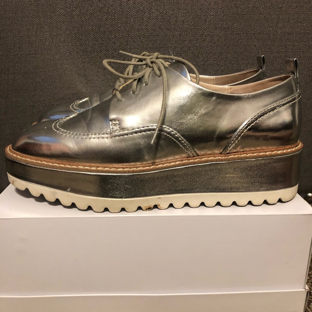 Women’s Wing Tip Platform Loafers